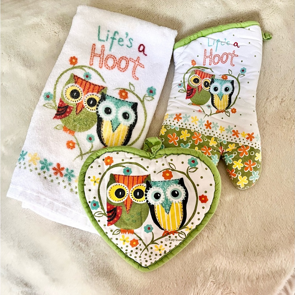 Life’s a Hoot Kitchen Linens Set